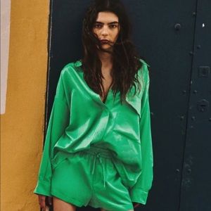 COPY - Zara oversized satin effect overshirt